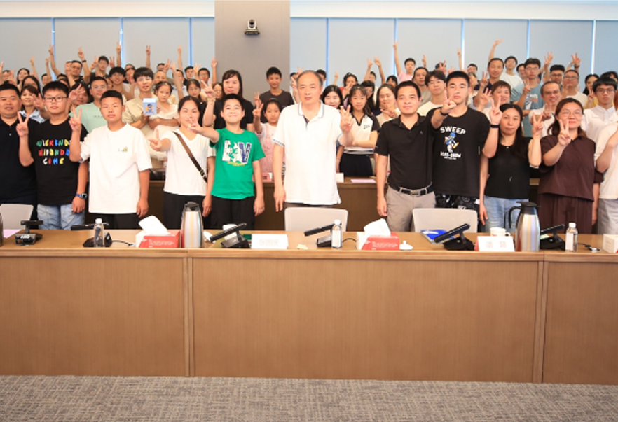 常州mksport体育家庭开放日 —— 一场充满欢笑与感动的“探秘”之旅！